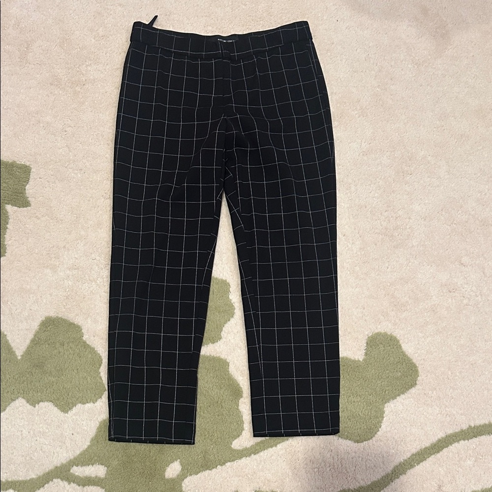 Amanda & Chelsea Black Grid Cropped Pants